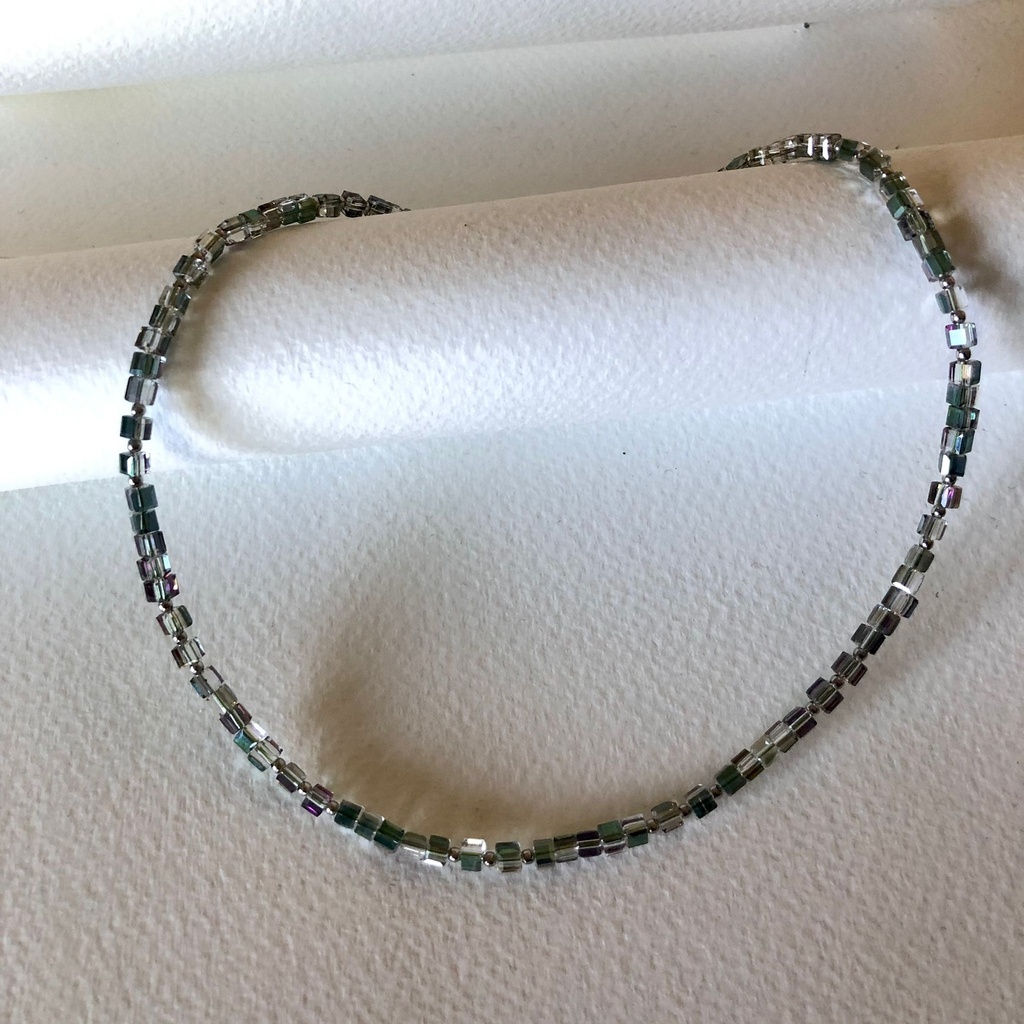 N5904 Necklace,Silver Crystal S.Steel Claps