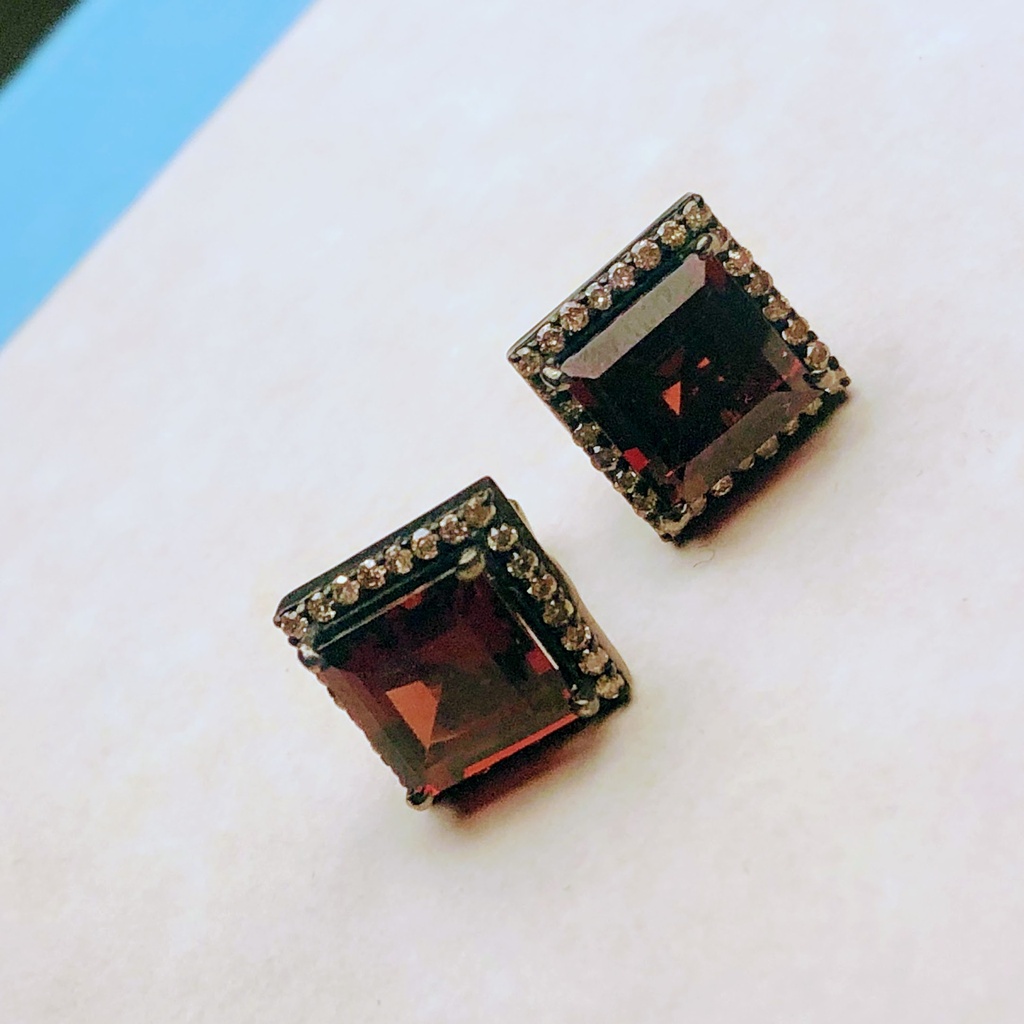 V6009,Silver 925, Diamonds, Garnet